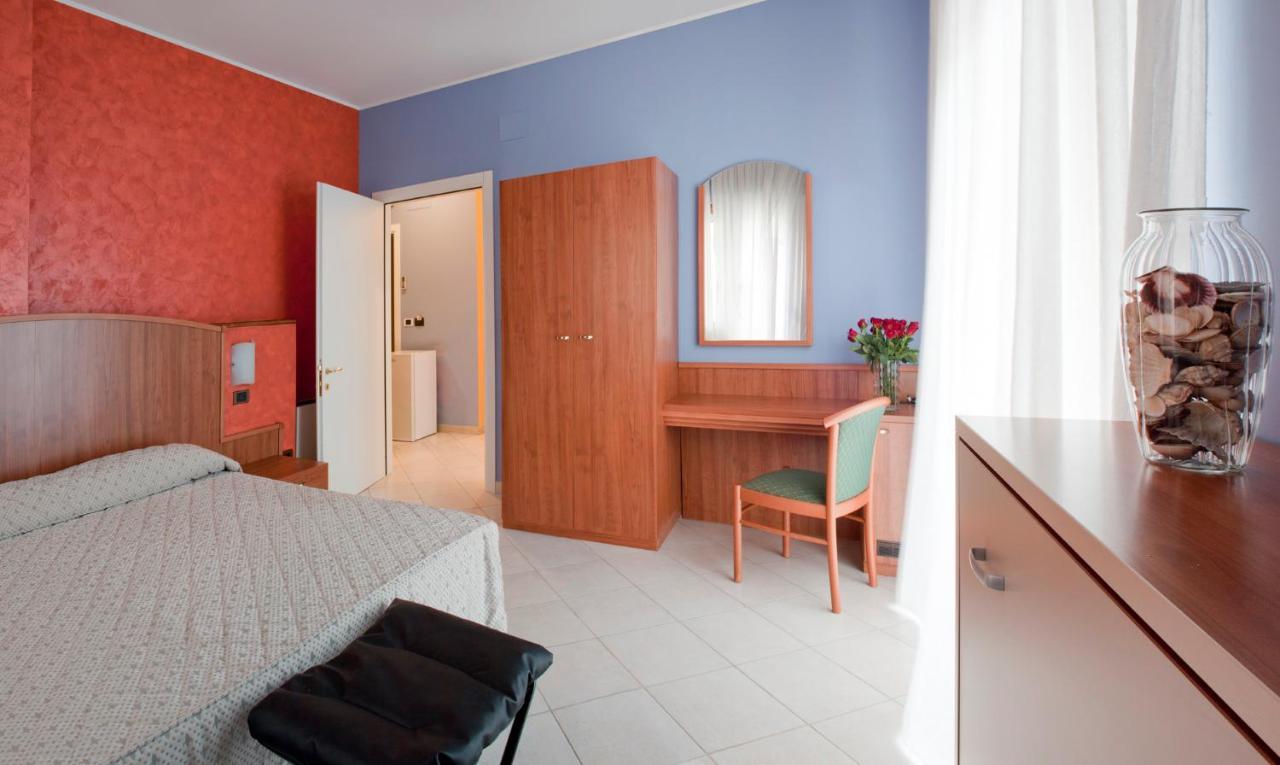 La Lanterna Hotel