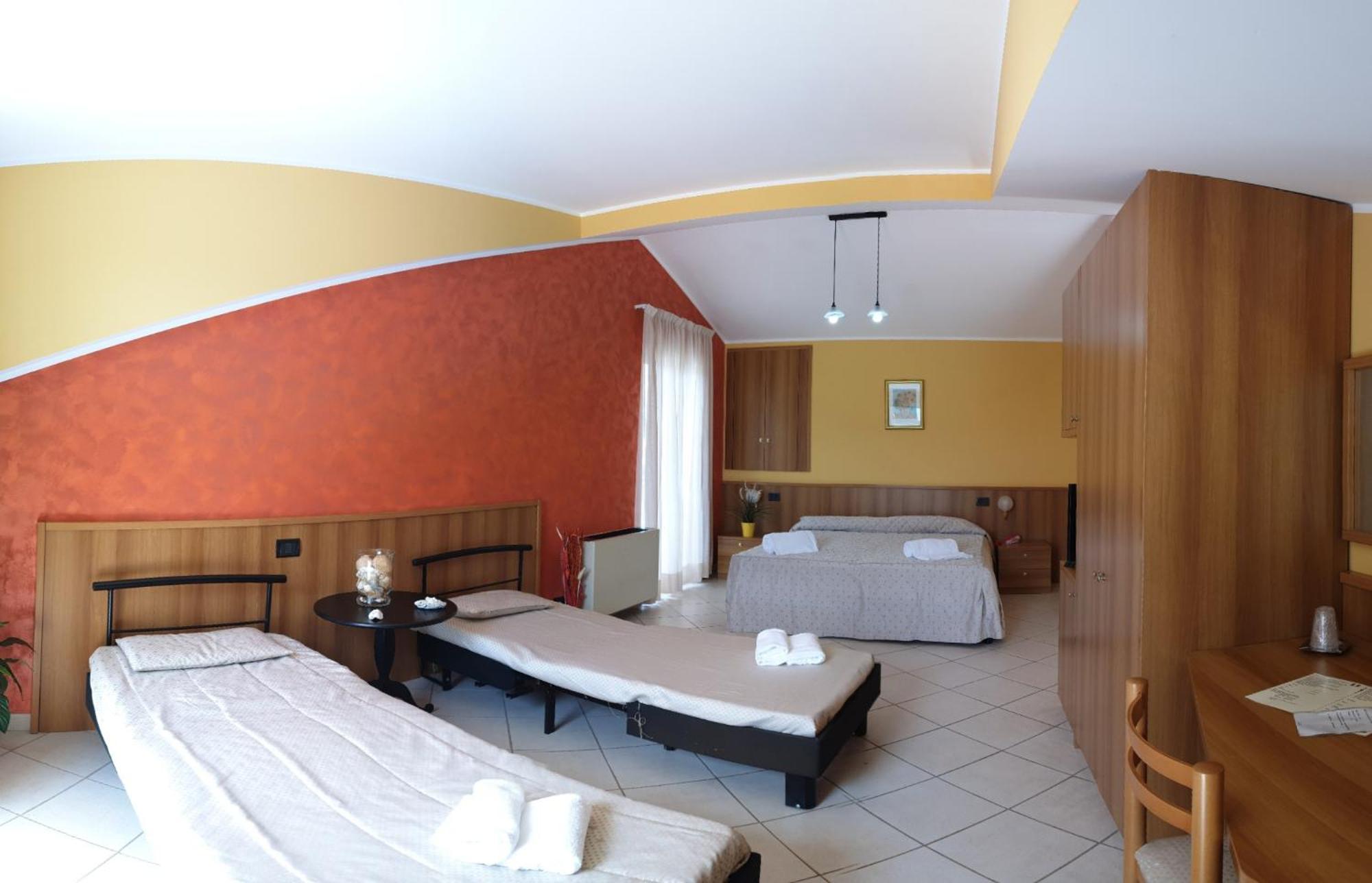 La Lanterna Hotel